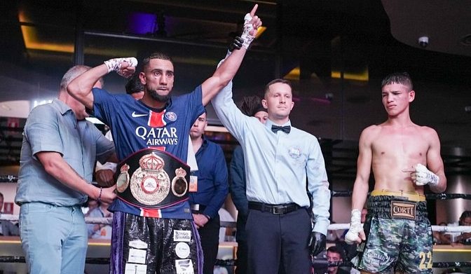 Moussa Gholam celebra su victoria en la Convención Europea WBA