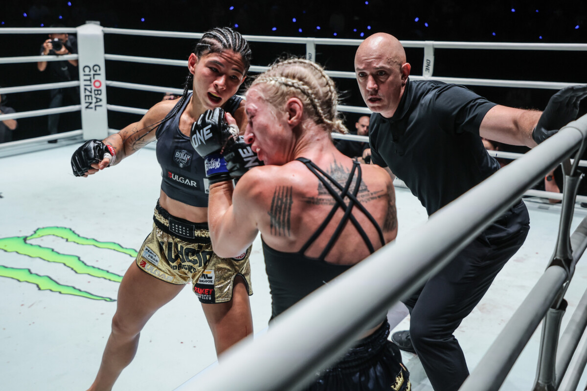 Allycia Hellen Rodrigues golpea a Johanna Persson en ONE Fight Night 33