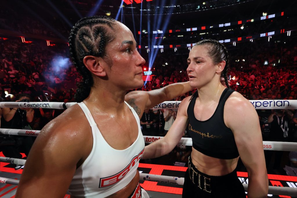 Amanda Serrano y Katie Taylor, tras su tercera pelea.