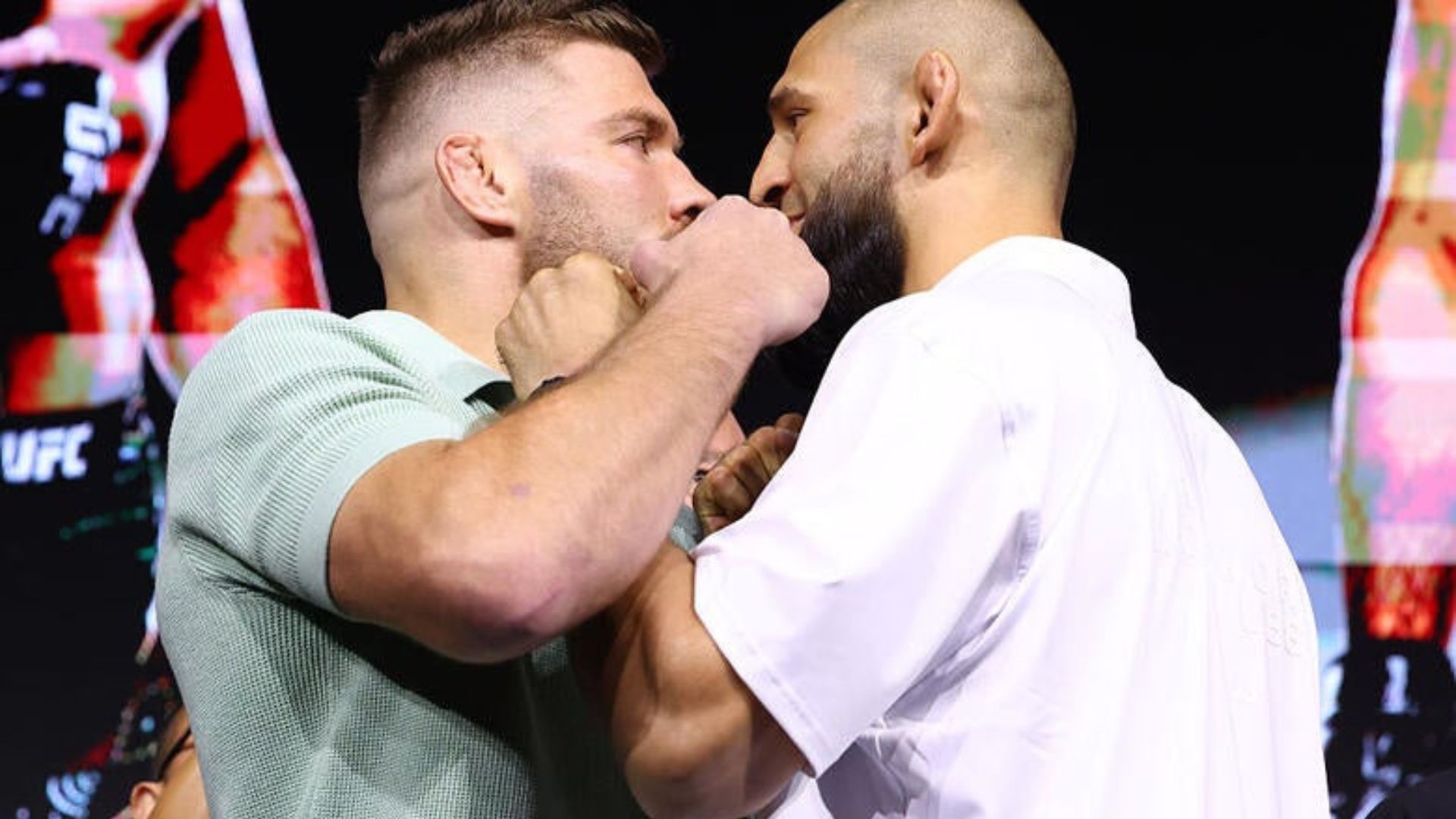 Du Plessis y Chimaev, cara a cara