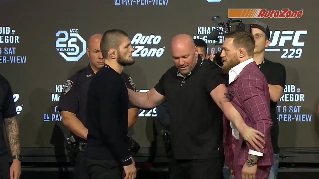 Conor McGregor y Khabib Nurmagomedov, cara a cara antes de su combate.